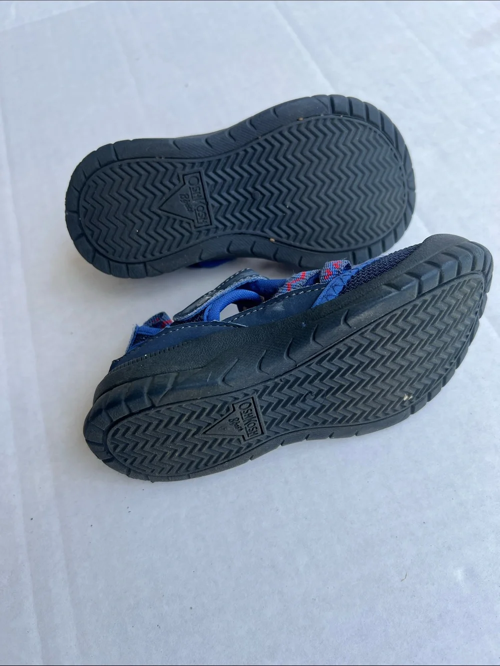 OshKosh B'gosh Blue and Red Kids Water Shoes